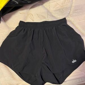 BLACK ALO SHORTS SIZE XS